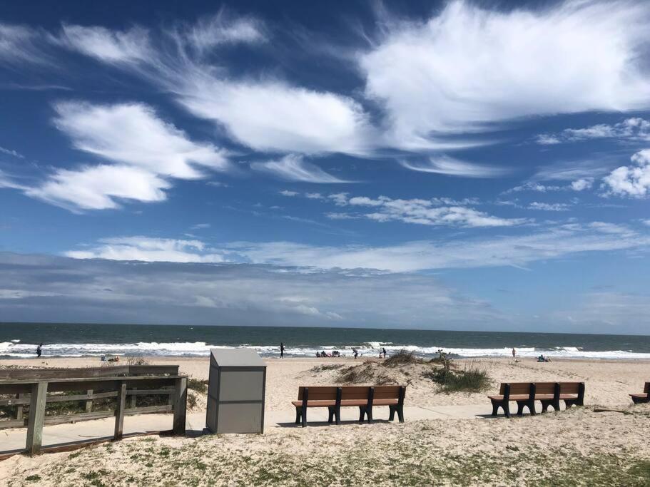 Beautiful Farmhouse In Fernandina Beach Buitenkant foto