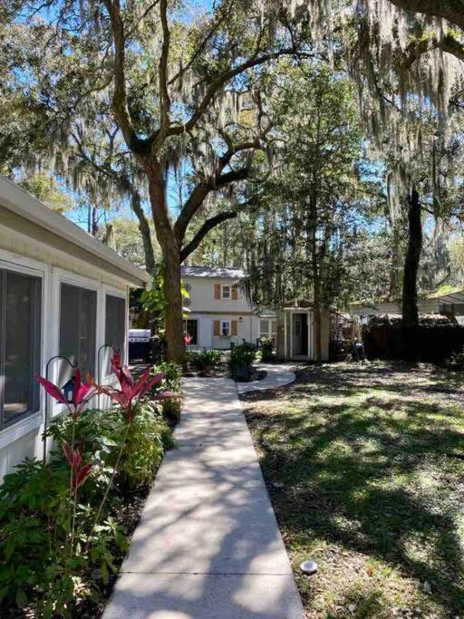 Beautiful Farmhouse In Fernandina Beach Buitenkant foto